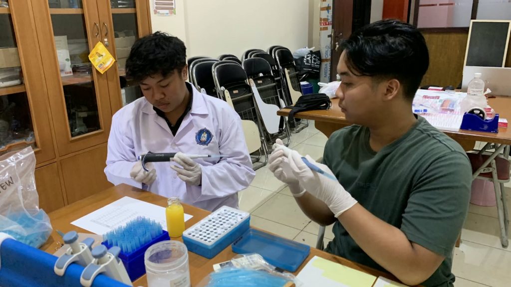 Muchammad Fachtturrohman wisudawan terbaik UNIKAMA dengan IPK 3,99