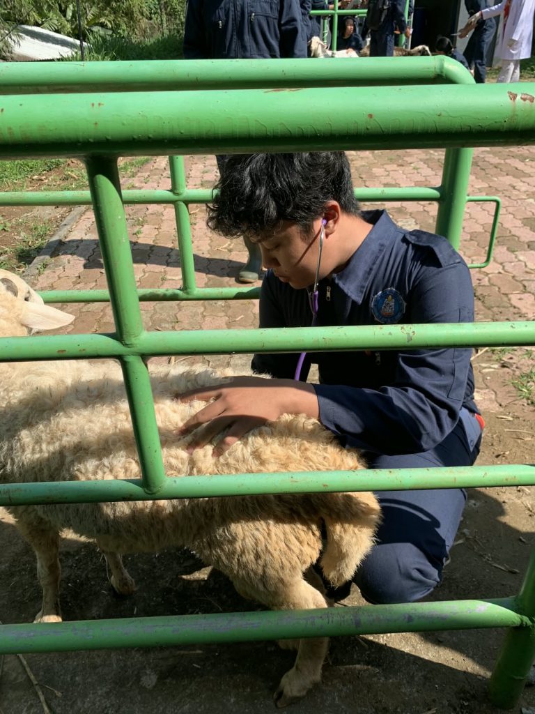 Muchammad Fachtturrohman wisudawan terbaik UNIKAMA dengan IPK 3,99